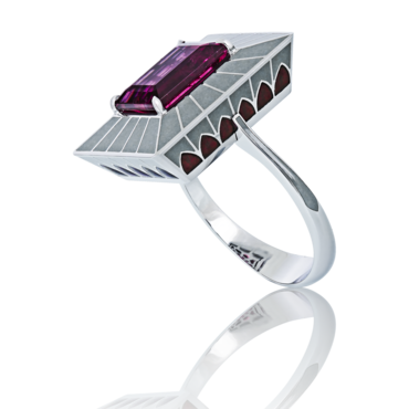 Ring with Rhodolite