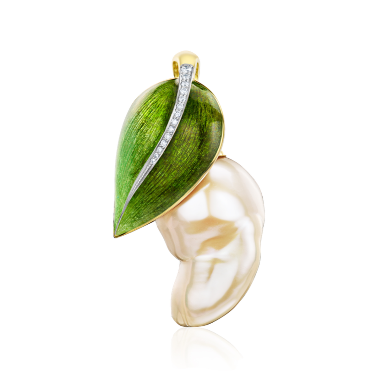 Pendant with baroque pearl